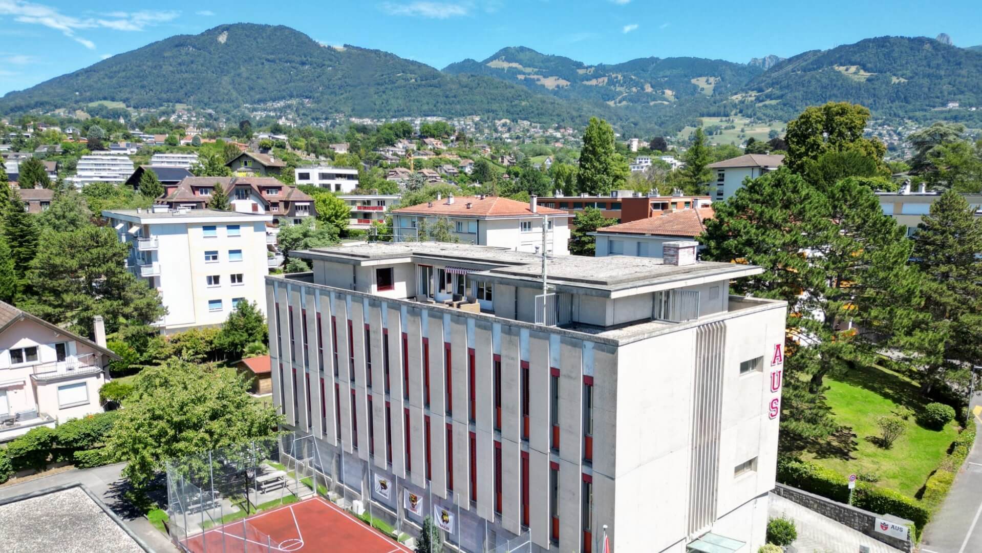 American Institute of Applied Sciences in Switzerland